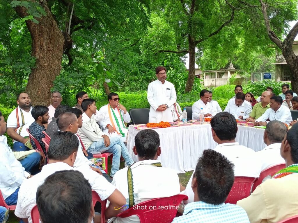 मस्तूरी ब्लॉक विधानसभाब्लॉक प्रमुख नियुक्ति के लिए चुनाव प्रभारी BRO व DRO द्वारा शनिवार को मस्तुरी ब्लॉक में समीक्षा बैठक ली गई