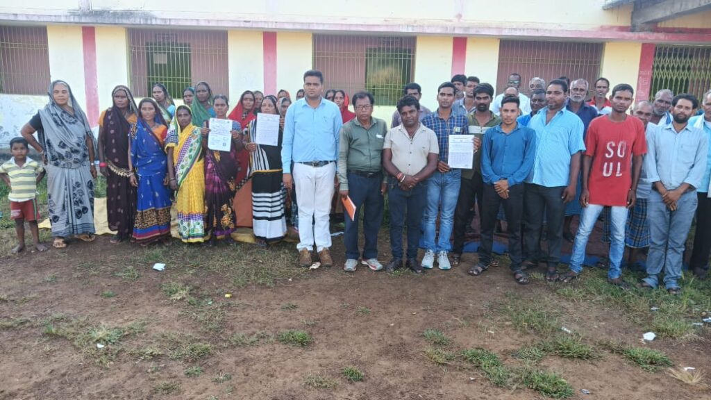 एसीसी कम्पनी के लोकसुनवाई(लोहर्सी) के विरोध लगातार जन आक्रोश फिर भी शासन प्रशासन मौन ।