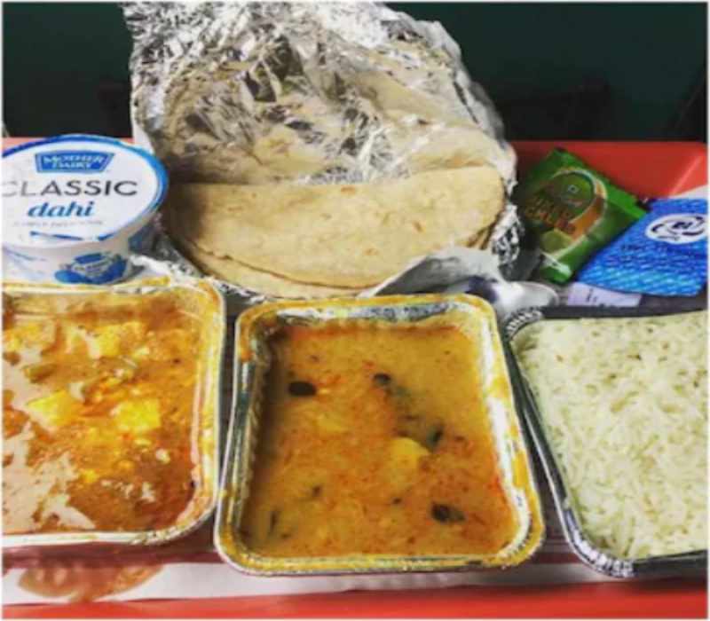 IRCTC online food service व्हाट्सएप के जरिए आप अब ट्रेन में खा सकते हैं अपना मनपसंद खाना…