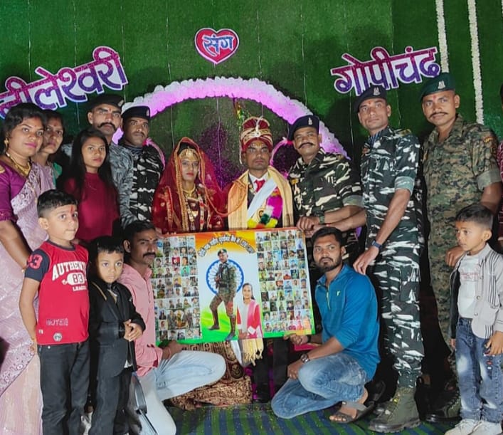 शहीद साथी की बहन की शादी में भाई का फ़र्ज़ निभाने पहुंचे CRPF के जवान, वीडियो दिल जीत लेगा