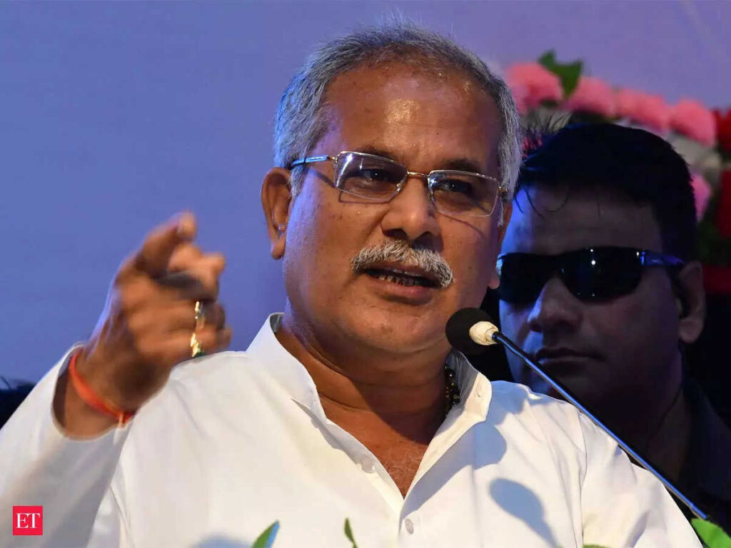 मुख्यमंत्री भूपेश बघेल ने विधानसभा अध्यक्ष, नेता प्रतिपक्ष सहित अनेक मंत्रियों, विधायकों के क्षेत्र के लिए की अनेक घोषणाएं