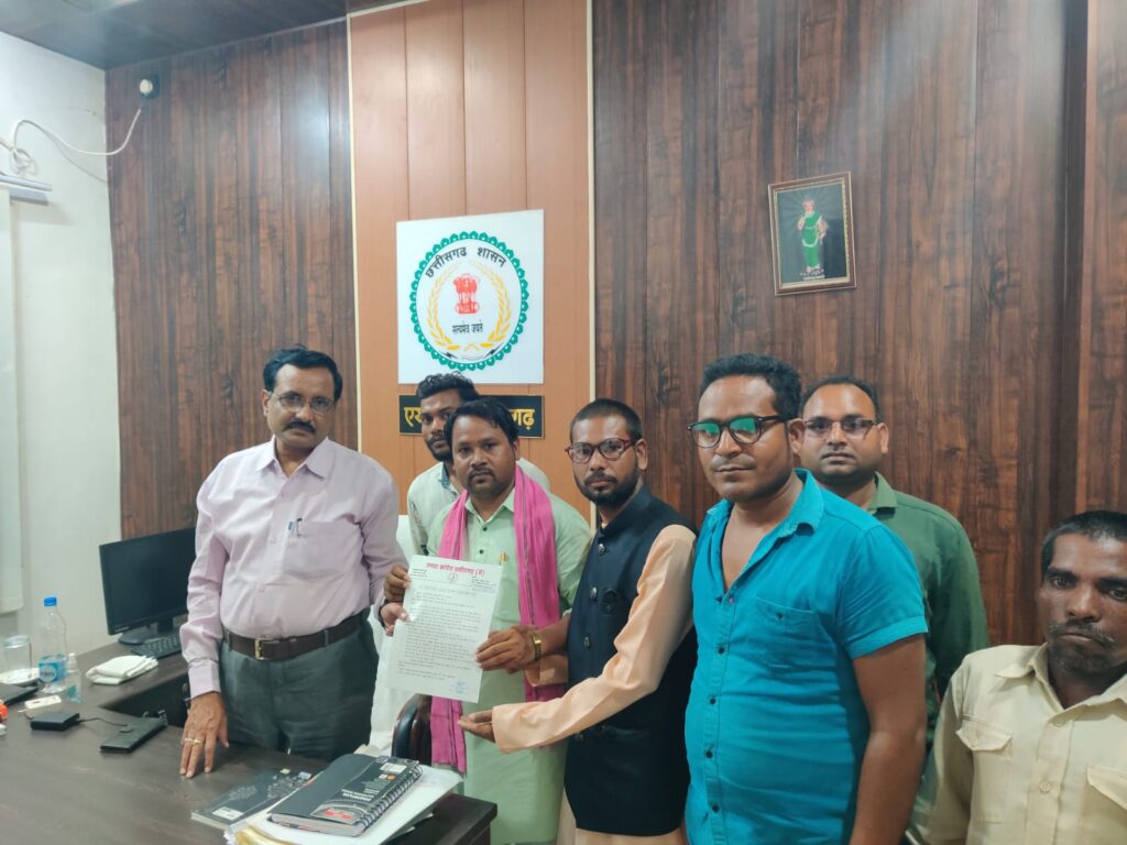 ब्लॉक अध्यक्ष सरयू प्रसाद पूरे के नेतृत्व में जोगी कांग्रेस करेगी 17 अगस्त को पामगढ़ बिजली ऑफिस का घेराव