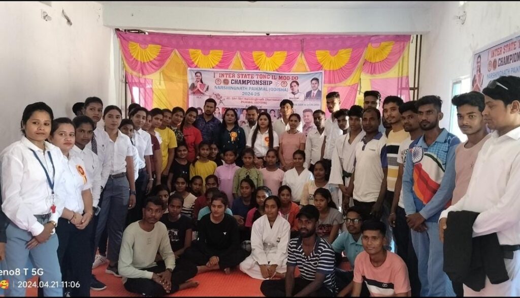 पाइकमाल उड़ीसा में इंटरस्टेट कराटे चैंपियनशिप में पामगढ के बेटियों ने दिलाई मैडल