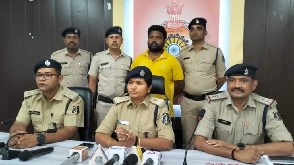 चिट फंड के प्रकरणों में फरार आरोपियों के विरुद्ध बिलासपुर पुलिस का प्रहार.