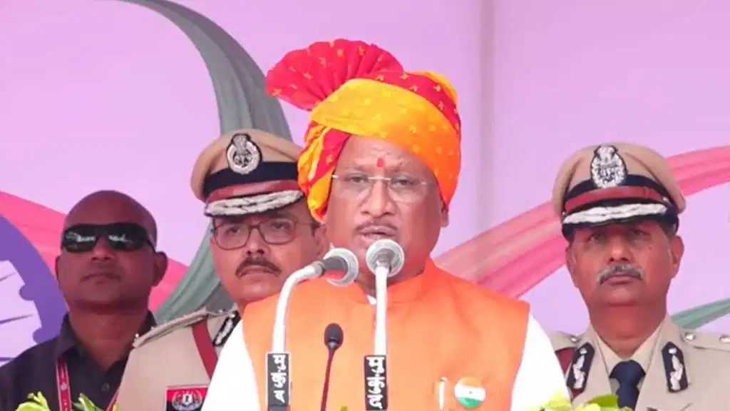 स्वतंत्रता दिवस मुख्यमंत्री विष्णु देव साय ने पुलिस परेड ग्राउंड में किया ध्वजारोहण, देखिए तस्वीरों में झलक